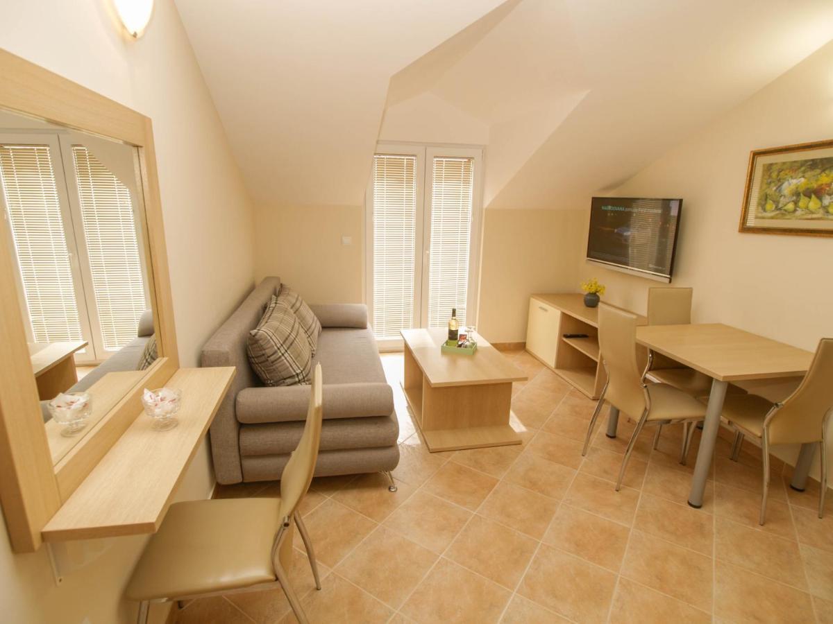 Apartments Villa Bondi Makarska Extérieur photo