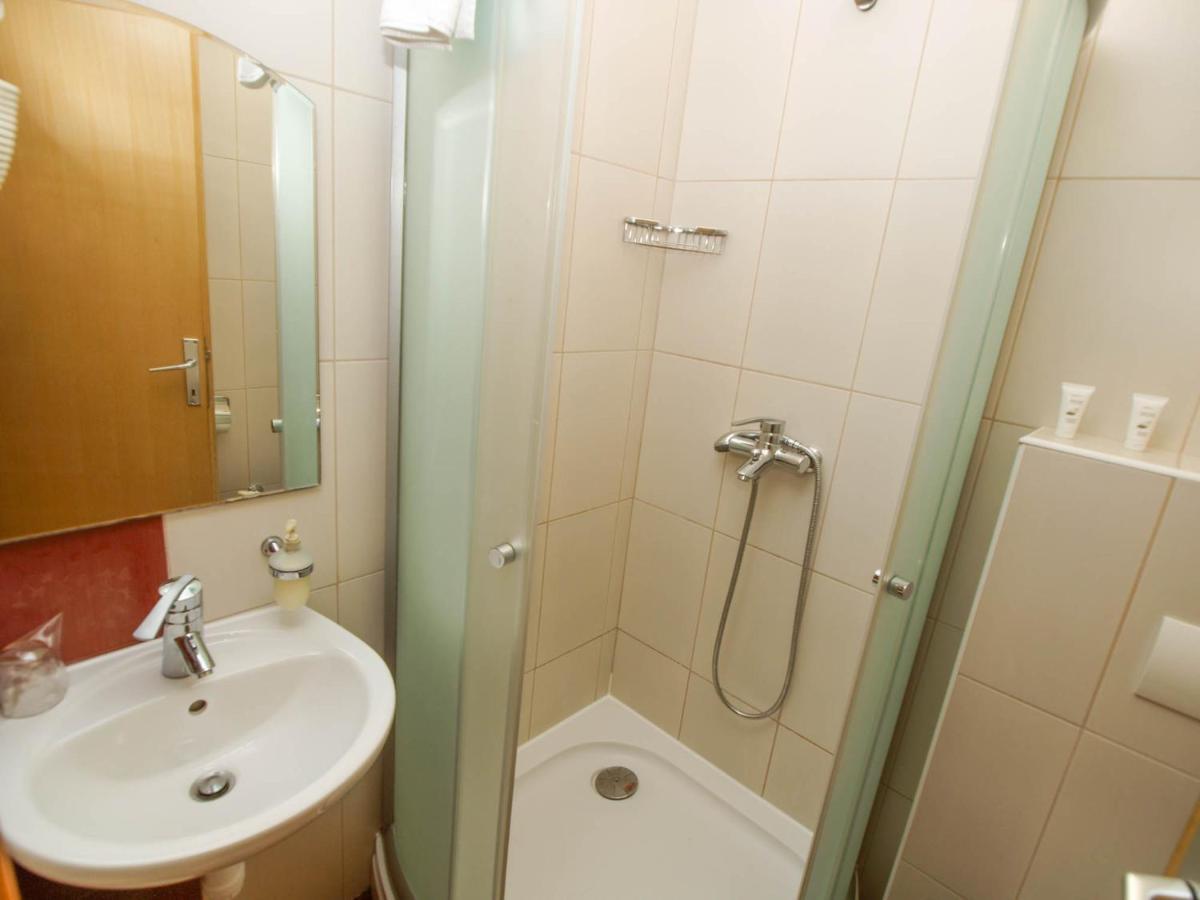 Apartments Villa Bondi Makarska Extérieur photo