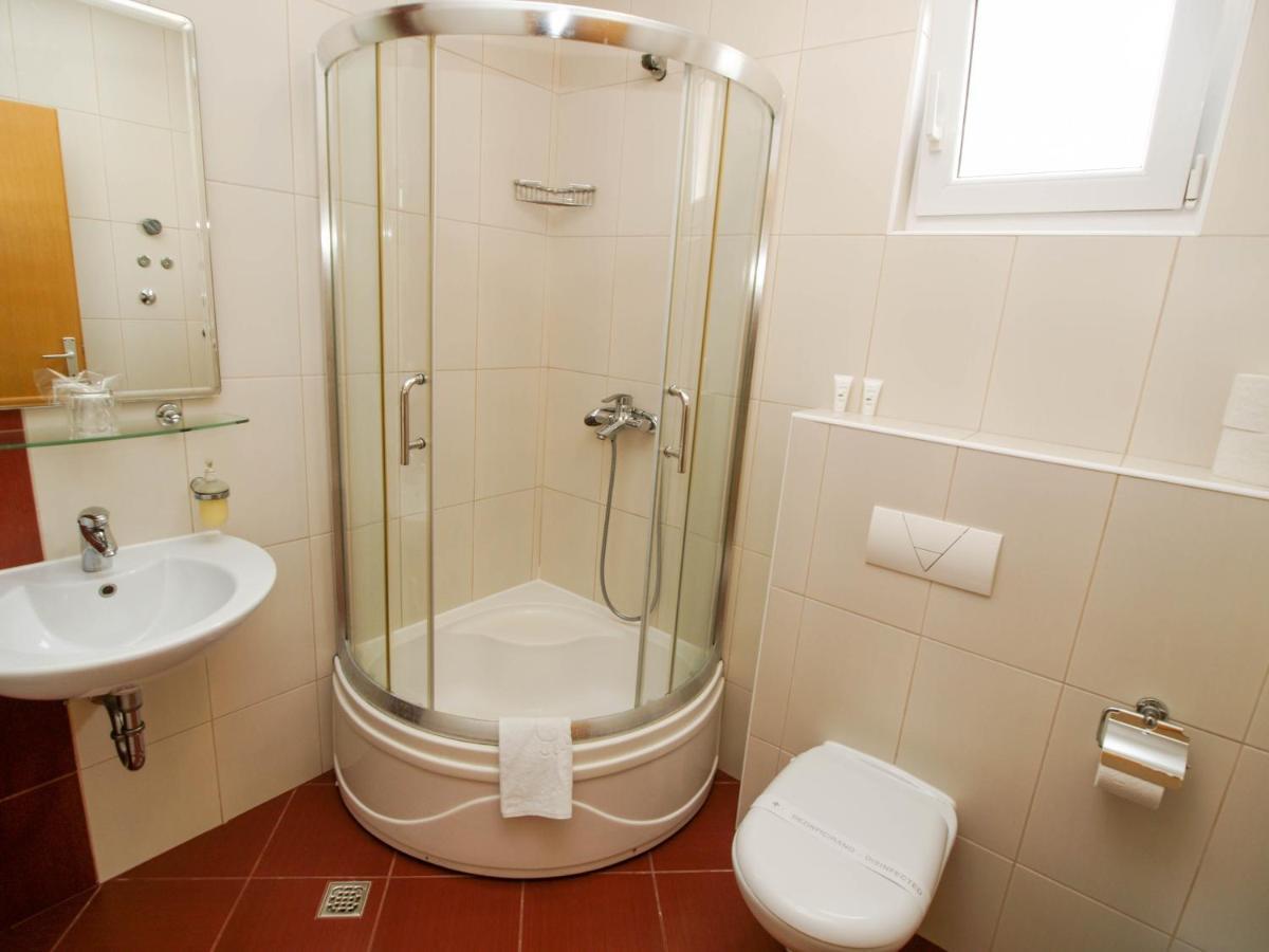 Apartments Villa Bondi Makarska Extérieur photo