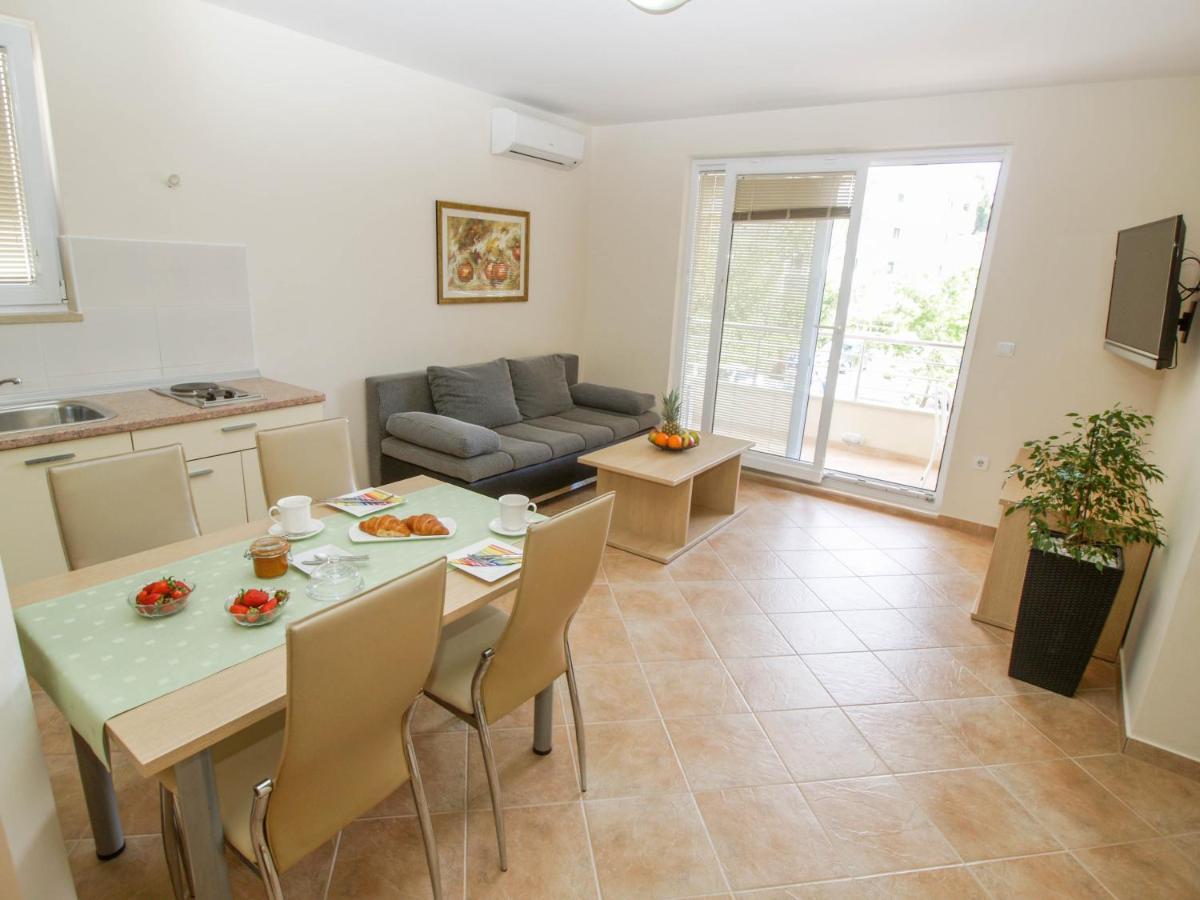 Apartments Villa Bondi Makarska Extérieur photo